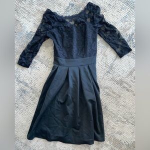 Miusol long sleeve lace dress size small